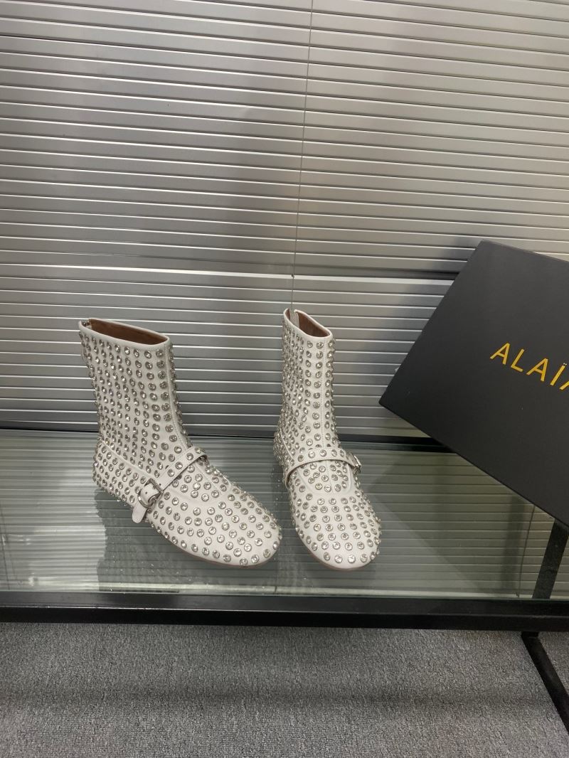 Alaia Boots